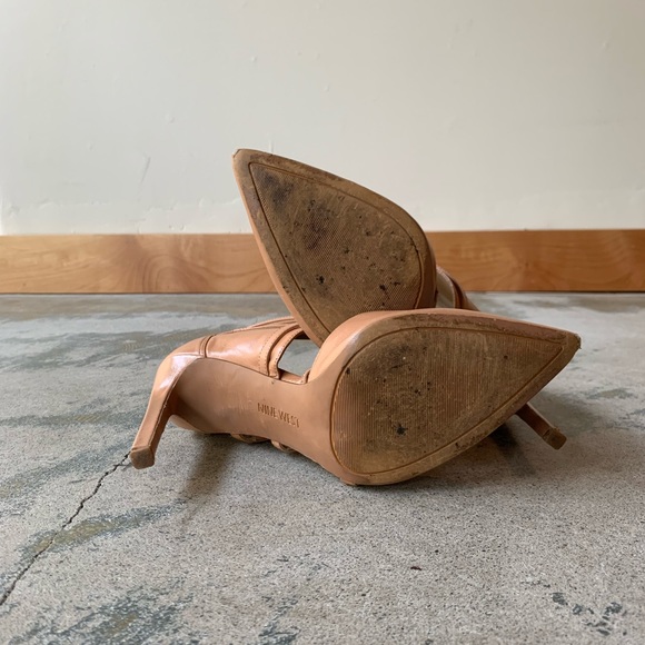 Nine West Zip Back Heels - Size 7.5 - Picture 6 of 6